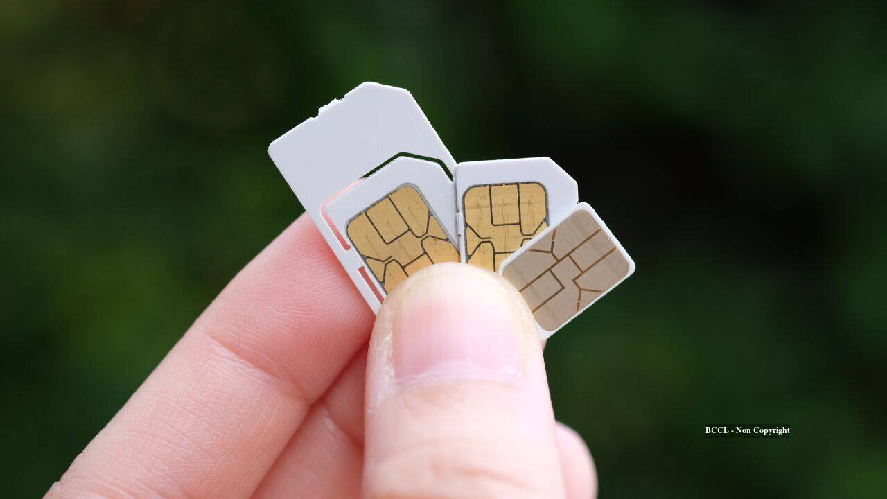 Former AT&T worker accused of SIM-swap scheme targeting $600,000 from victims