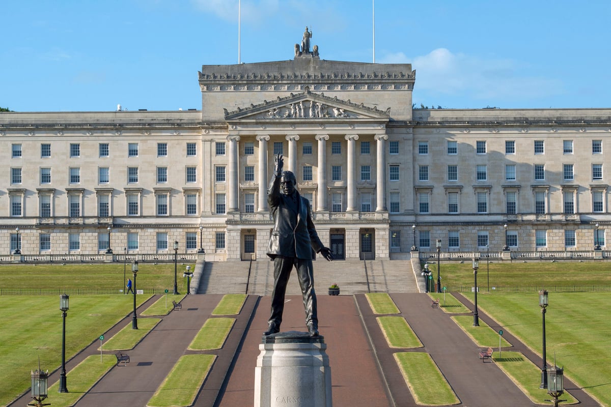 Government ups offer to Stormont ministers to £1.5bn
