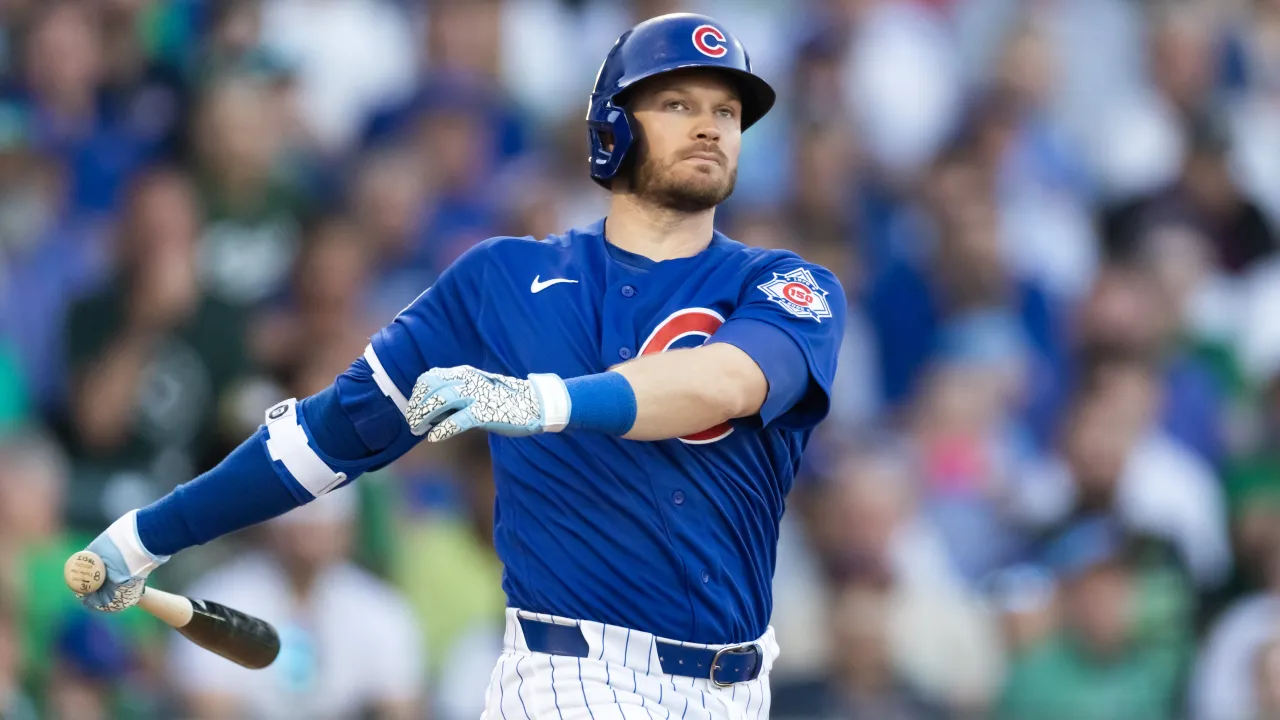 Cubs predicted to re-sign two key free agents, but let one fan favorite OF walk