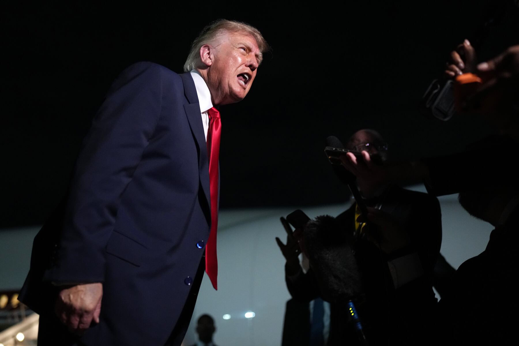 Trump blasted for lunging at reporter asking 1 basic question: ‘He’s unhinged’