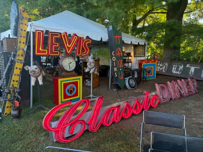 What to know before you go to Brimfield Antique Flea Market