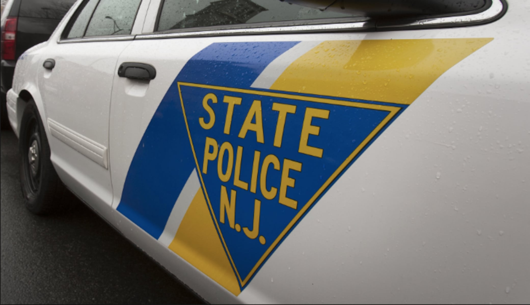 N.J. man killed when SUV veers off Parkway, strikes guardrail and tree
