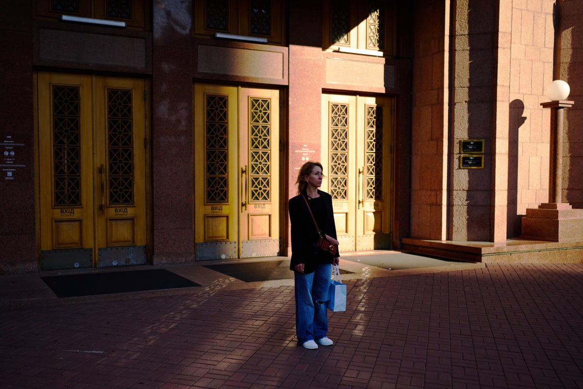 Photos show Kyiv pausing for Ukraine’s daily minute of silence
