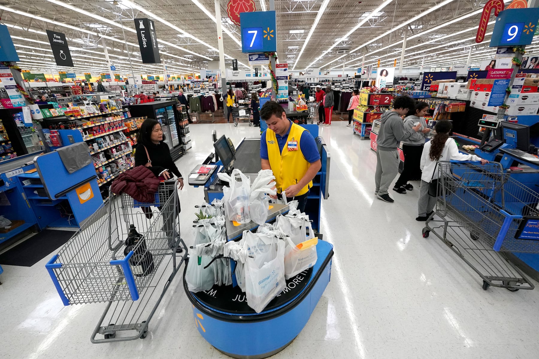 No more swiping: Walmart is rolling out contactless payments at checkout lanes nationwide