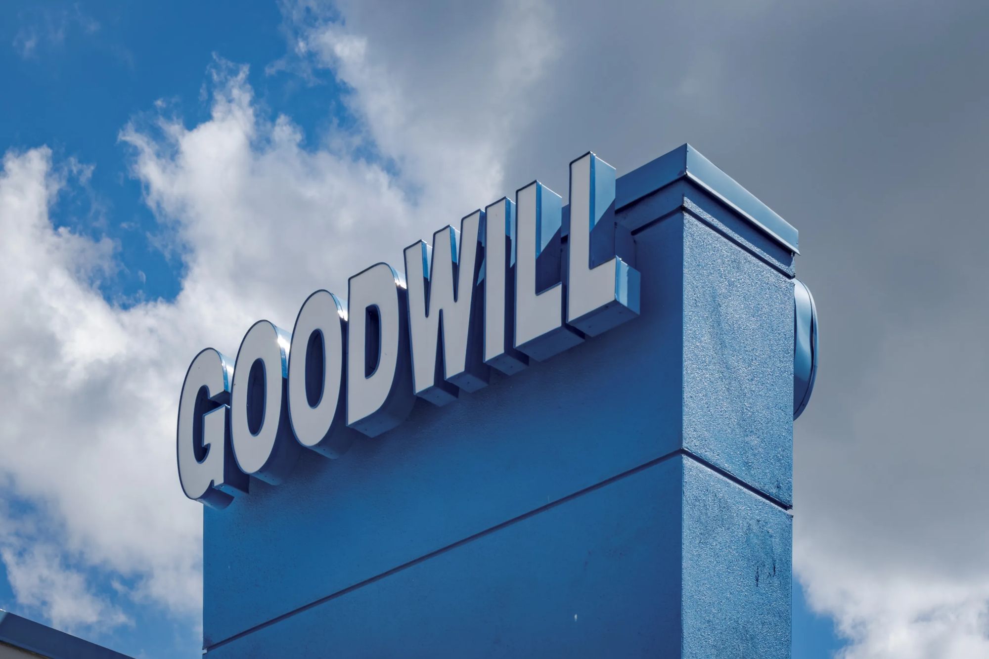 Massive 12,000-square-foot Goodwill location undergoes unrecognizable checkout change in ‘refresh’ effort