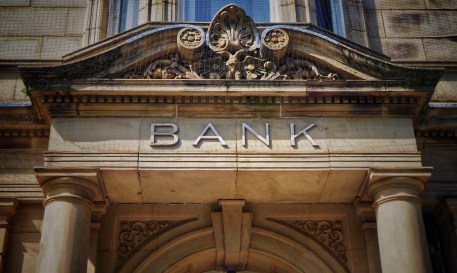 GENIUS Act Pushes Stablecoin Compliance Into Banks’ Back Offices