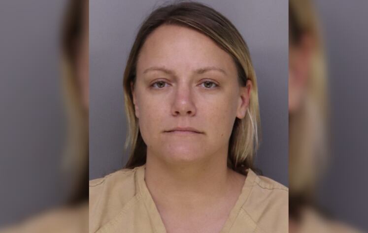 Mom arrested after forcibly taking child from daycare, leading police on pursuit, officers say