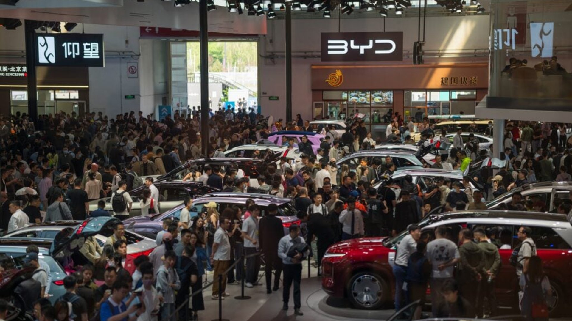 California Should Allow Sale of Chinese EVs Amid High Gas Prices, Says Ripple Co-Founder