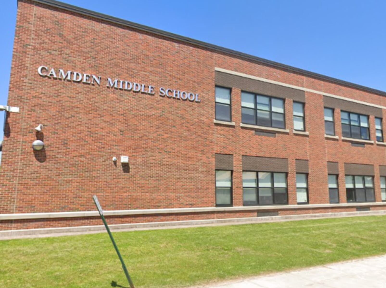 Parent makes terroristic threat toward Oneida County middle school, deputies say
