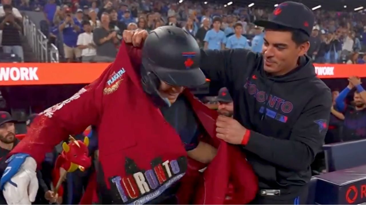 Gotta See It: Blue Jays’ Bateman crushes first career homer