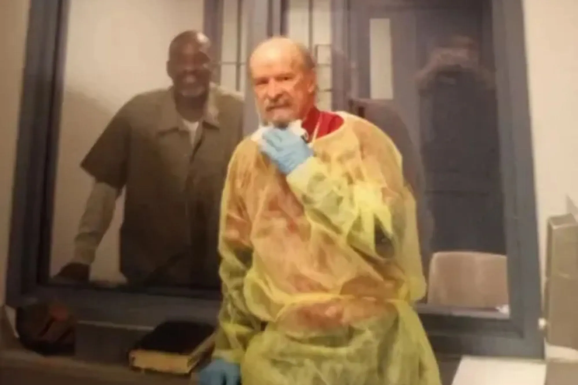 I stared into serial killer’s eyes as life drained from him during execution… families cheered like it was football game