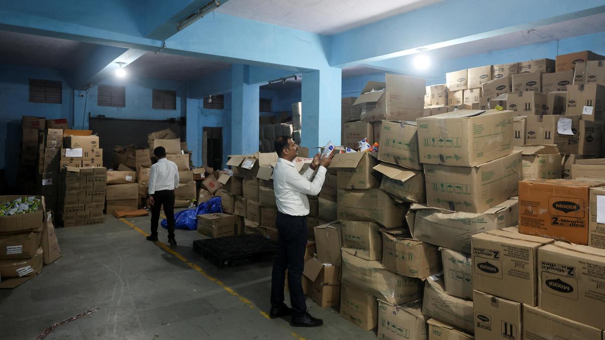 FDA raids 11 Thane farsan manufacturers, seizes food stock worth ₹20.48 lakh