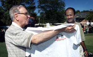 Warren Buffett's charity event ran headlong into 9/11 history during 2001 Offutt tour