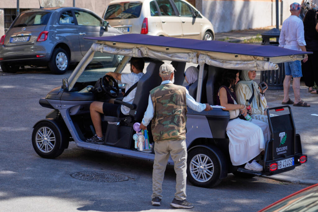 Rome mounting crackdown on popular golf carts