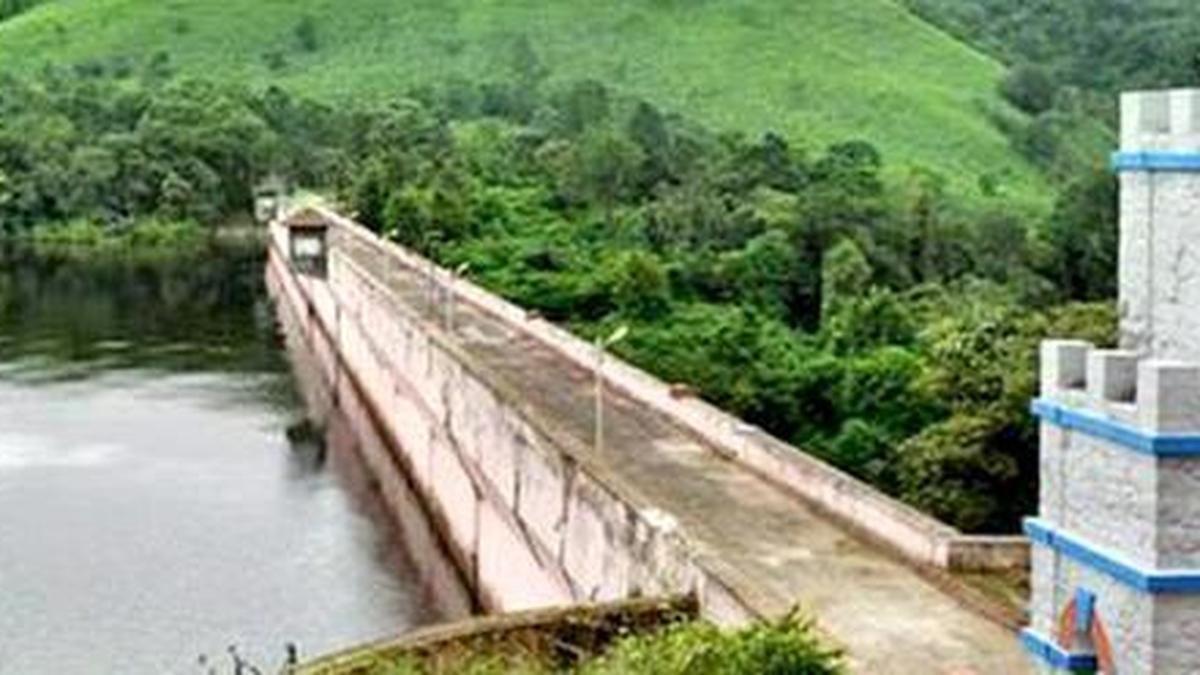Water level in Mullaperiyar dam stands at 119.80 feet