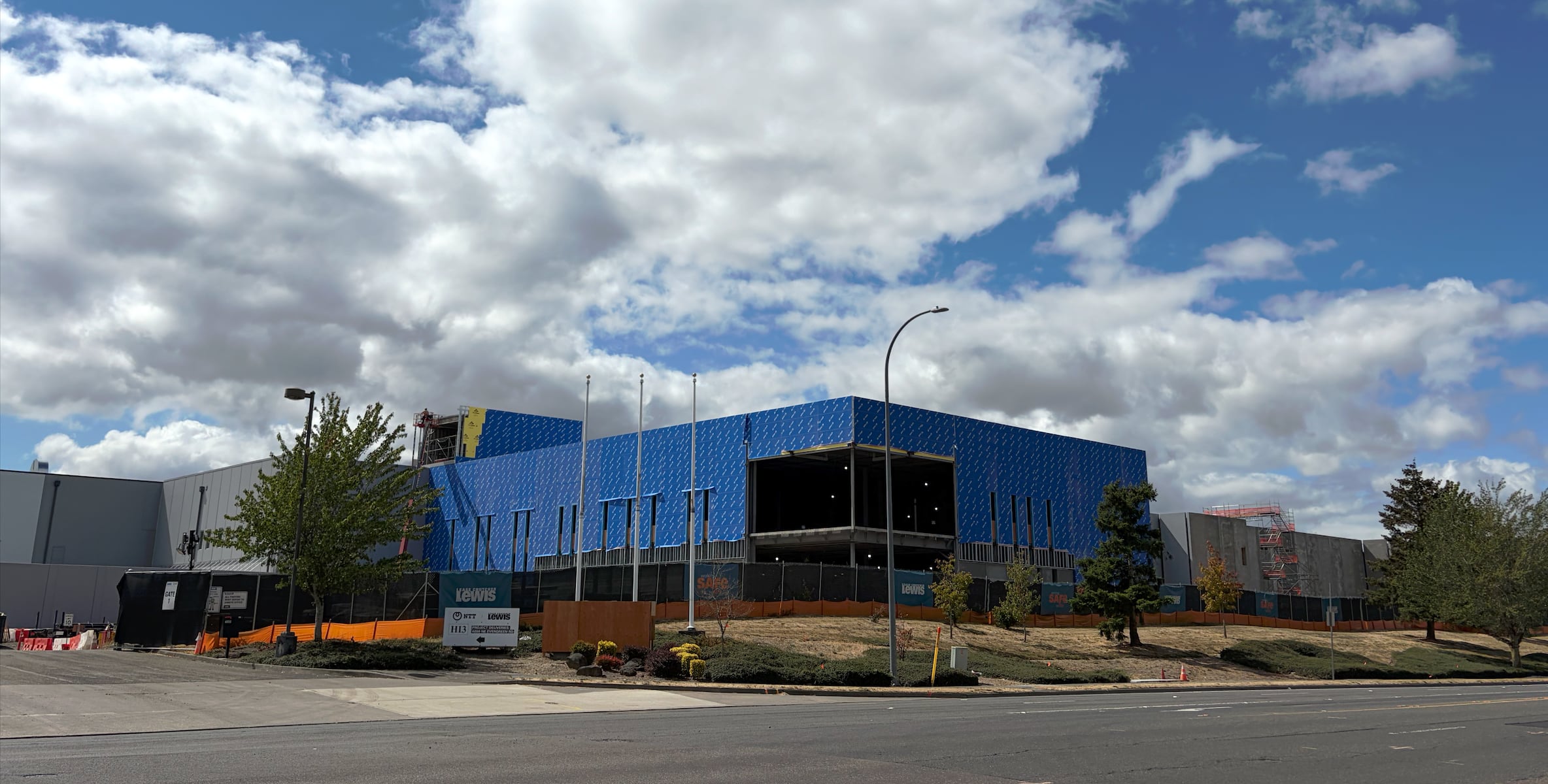 Oregon data center task force backs reform but sidesteps moratoriums, tax breaks