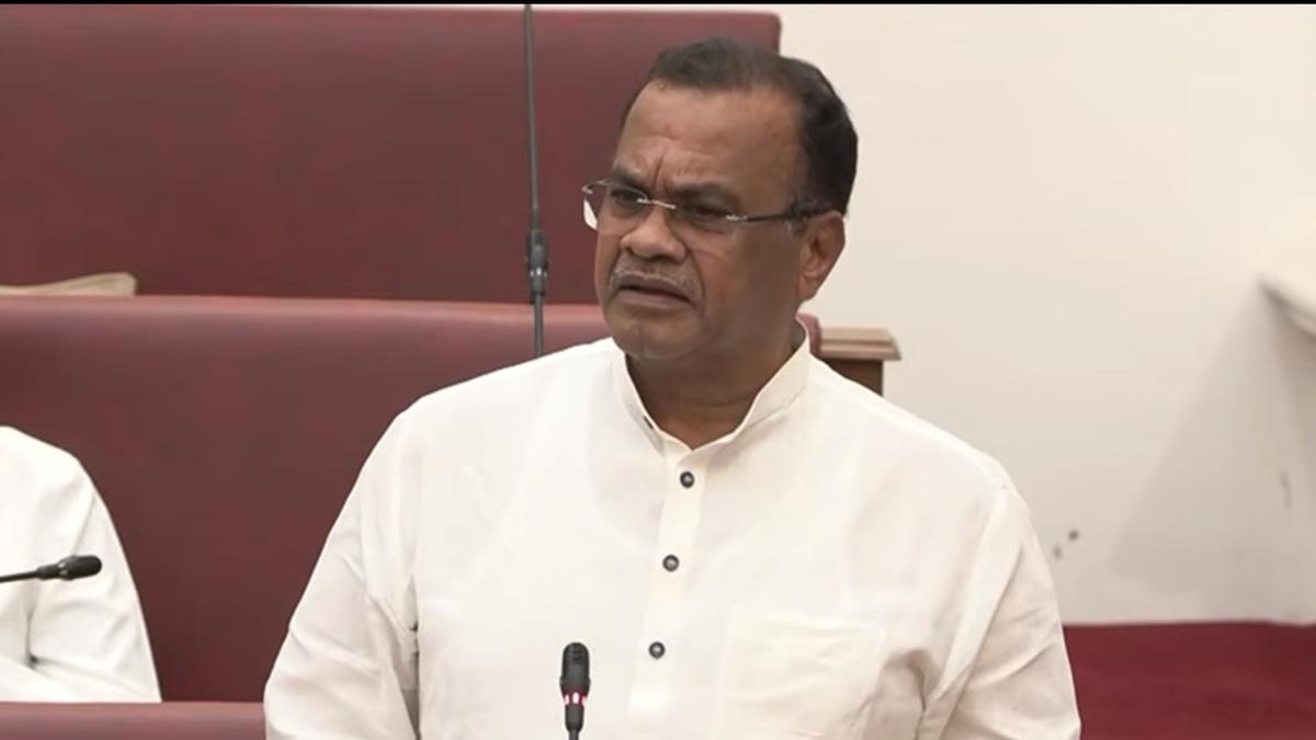 Nagpur-Warangal highway will be completed by December 2027: Komatireddy