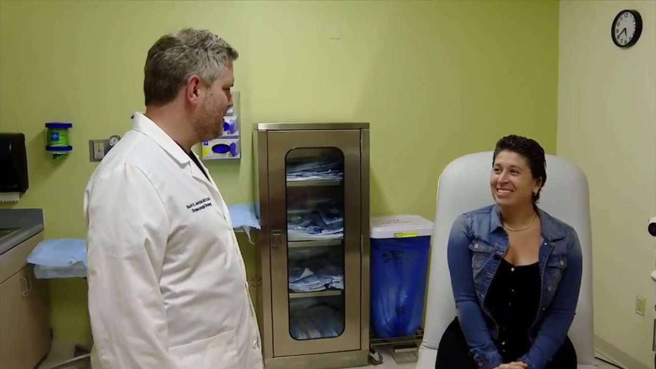 36-year-old woman celebrates remission after cancer treatment at Broward Health Medical Center
