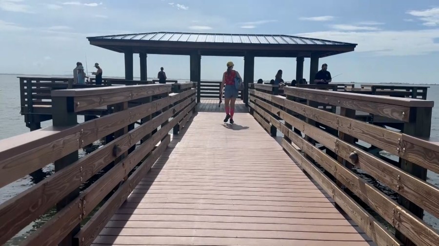 Safety Harbor cuts ribbon on newly rebuilt pier