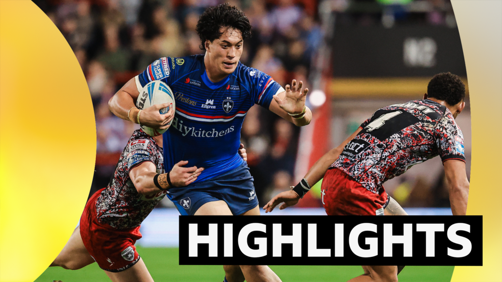 Wakefield clinch fourth place with Leigh win