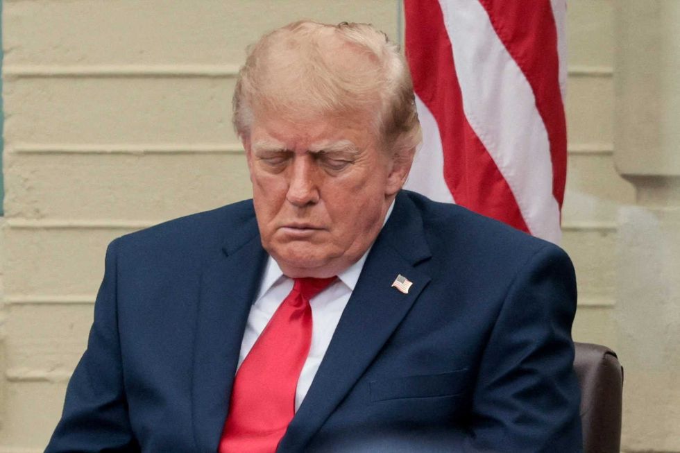 'Unraveling' before everyone's eyes: The week exposed Trump's collapse