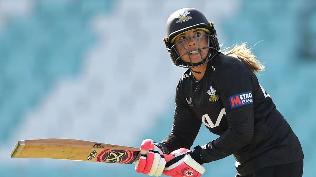 Surrey edge past Somerset to make One-Day Cup semi