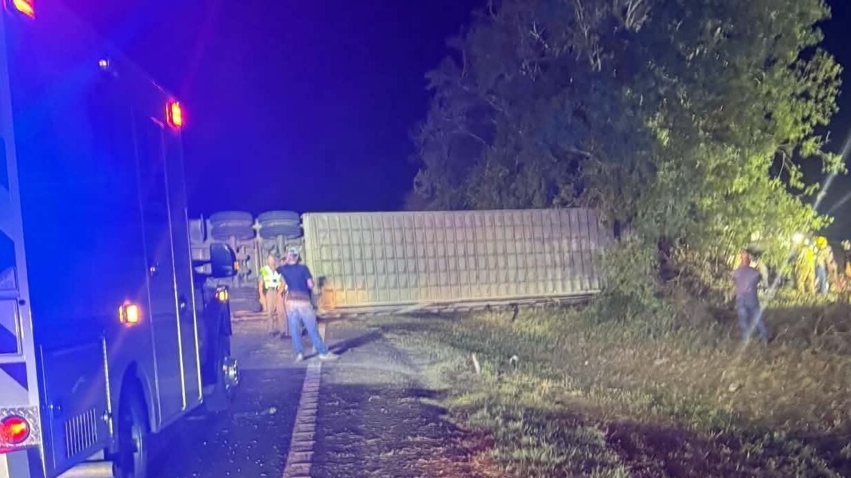 3 killed, including 12-year-old child, in crash involving semitruck