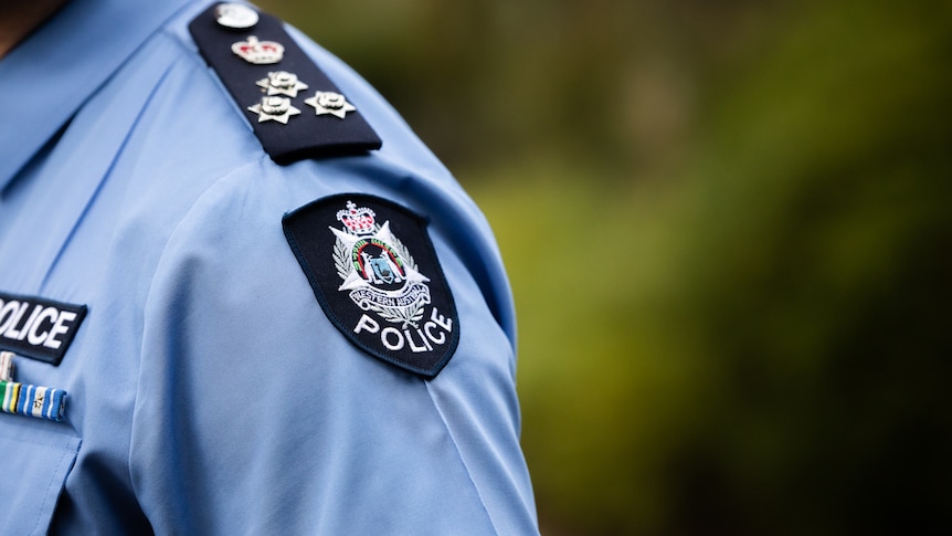 Man shot in Perth's Hamilton Hill as police search for two suspects