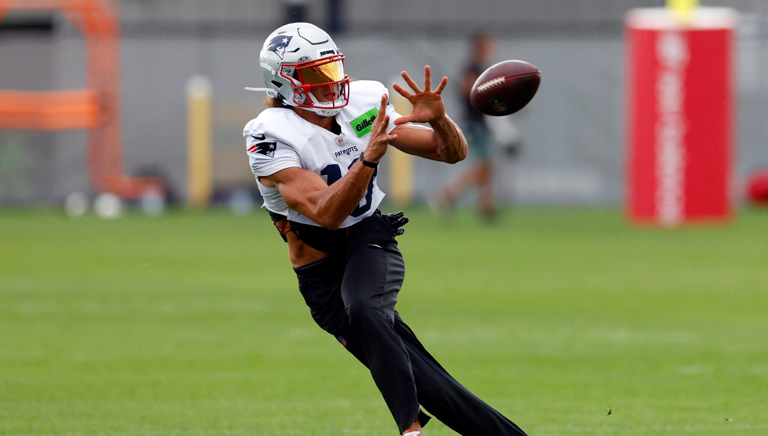 Patriots reportedly unwilling to trade away WR Mack Hollins