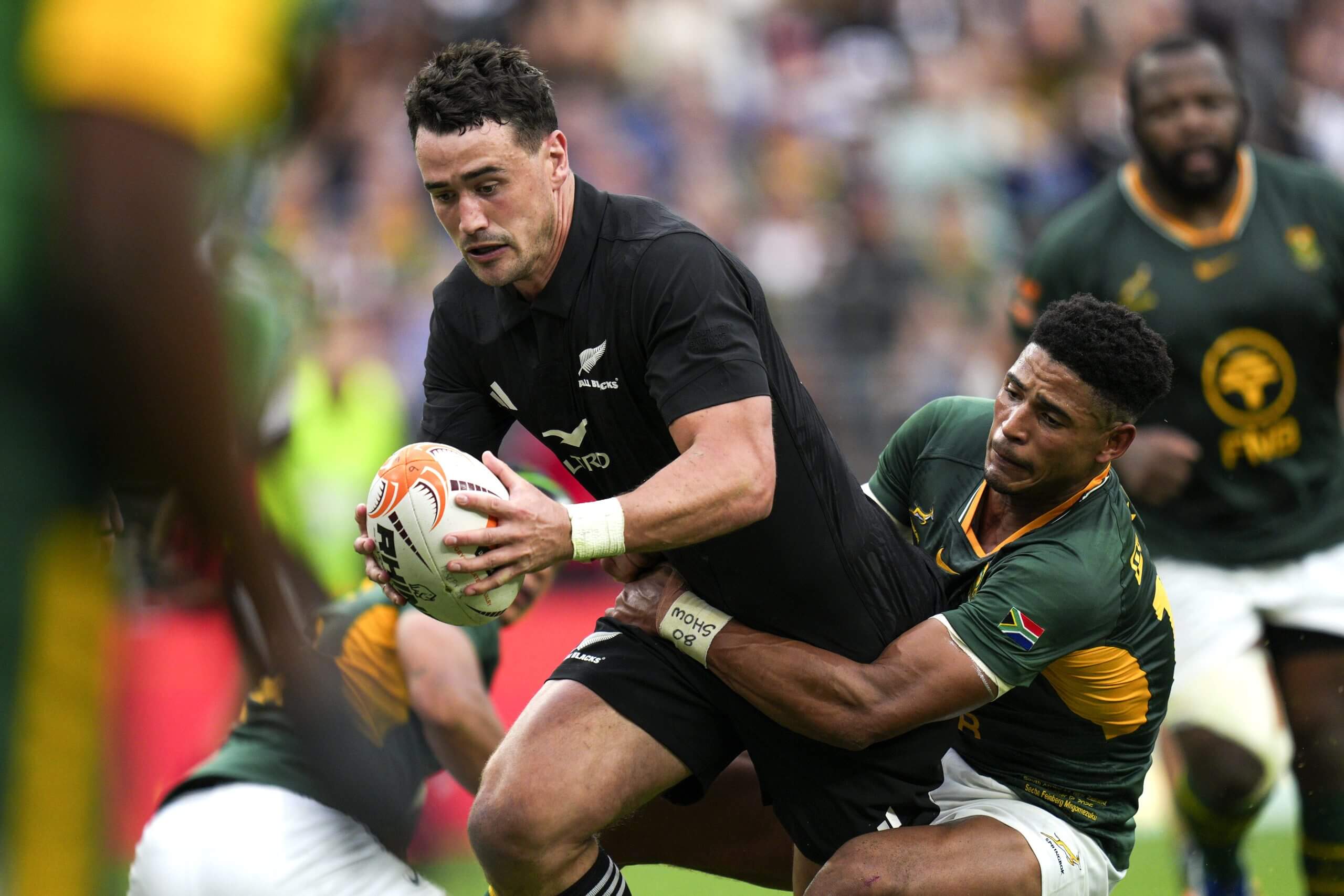 South Africa runs over New Zealand before North American record 68,173 in Baltimore