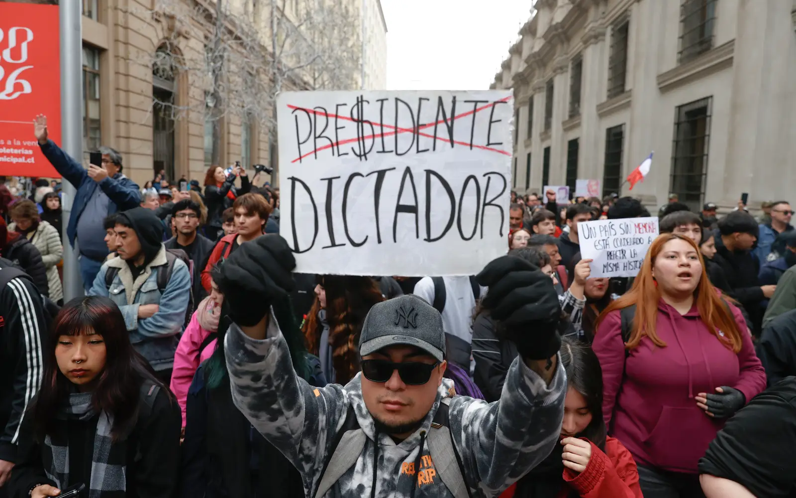 Chile arrests 284 in protests condemning Pinochet’s dictatorship