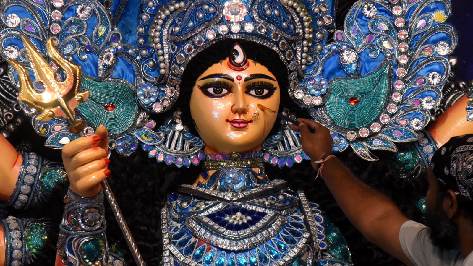 Bengal: 10 special trains for festival rush, EMU changes for idol immersion
