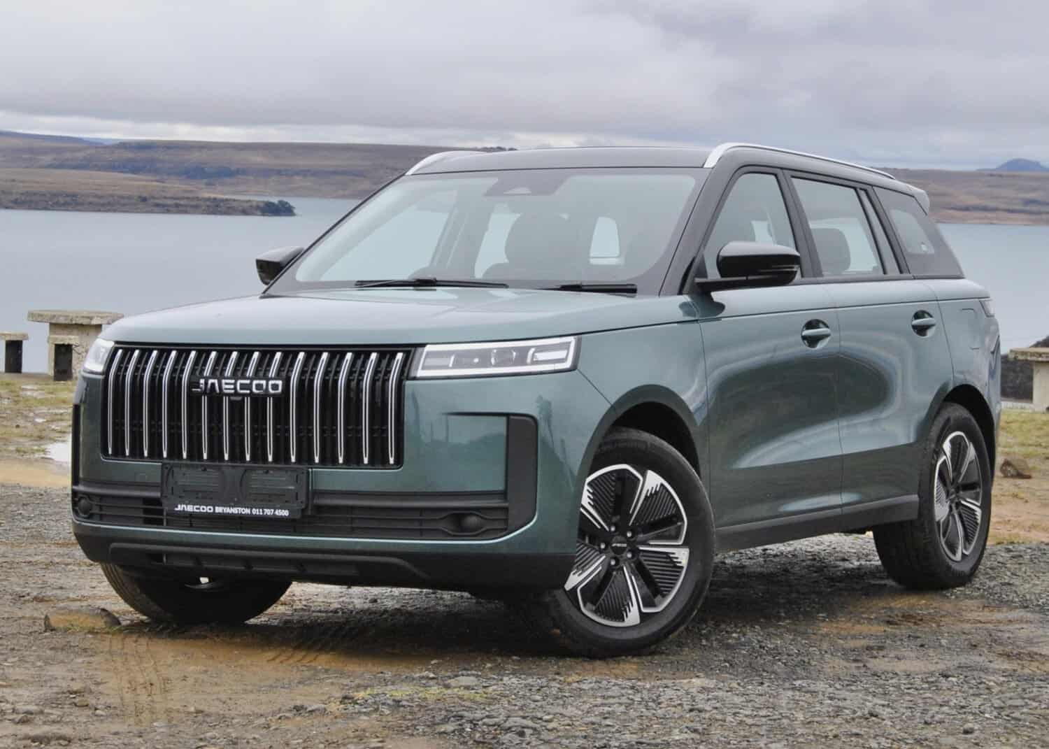 Jaecoo’s new energy J5 hybrid and EV shows green can be surprising