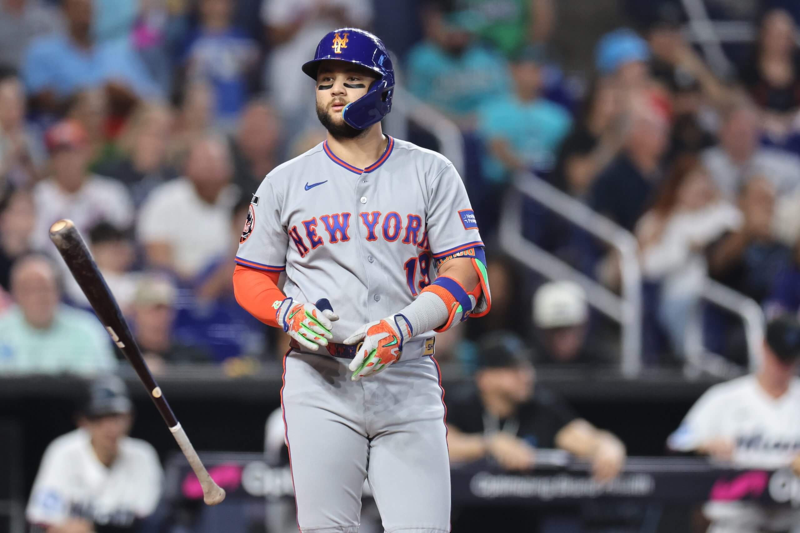 Bo Bichette will decide soon whether to opt out: What are the key factors?