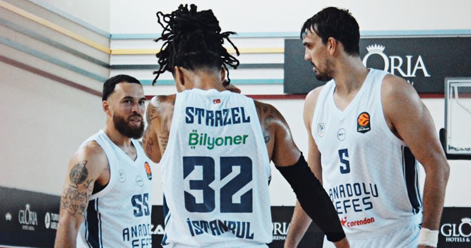 6 Oyuncu Çift Haneye Çıktı; Anadolu Efes, Cluj Napoca Karşısında Zorlanmadı