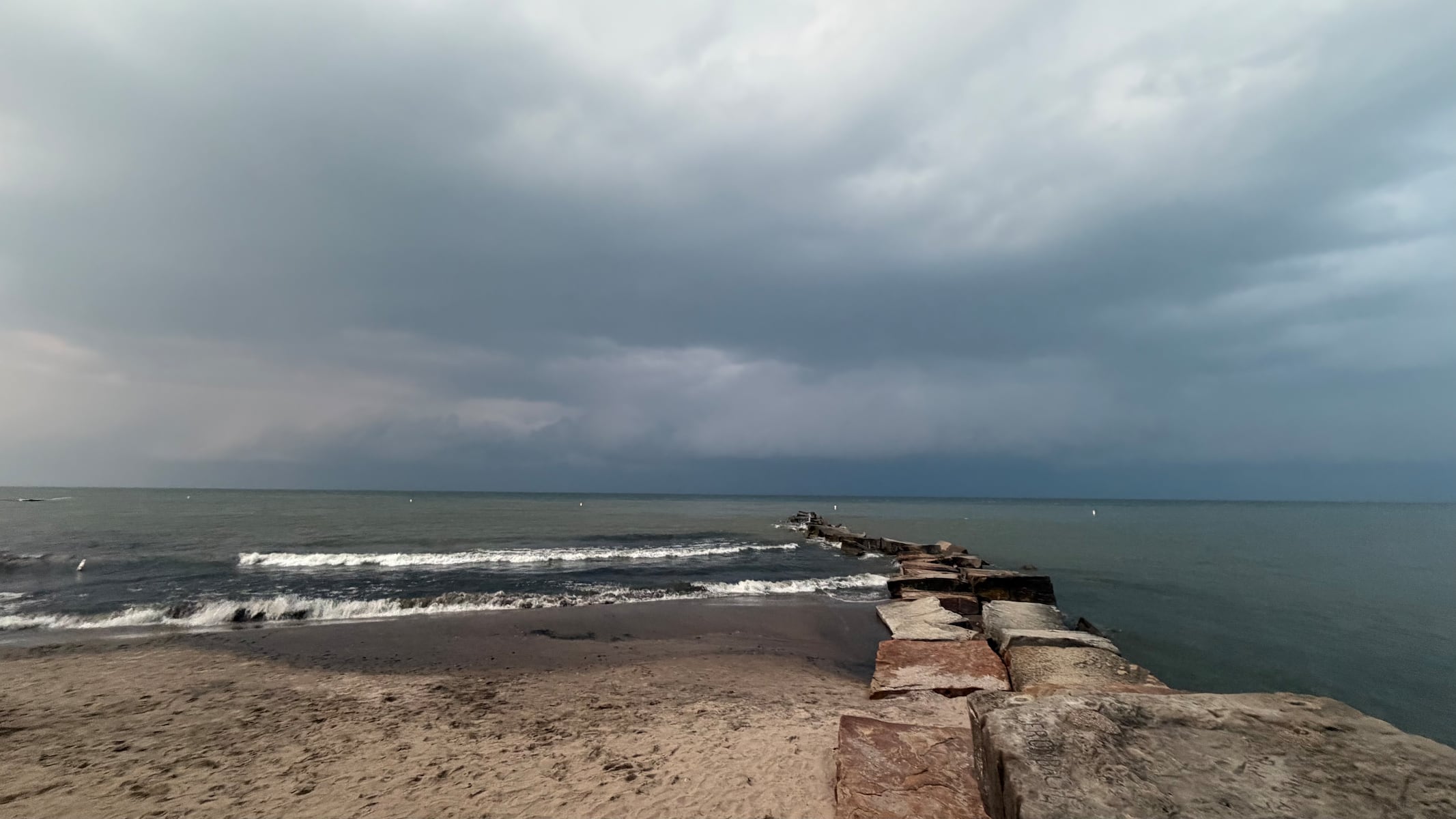 Dense fog and severe storms expected across Northern Ohio Sunday
