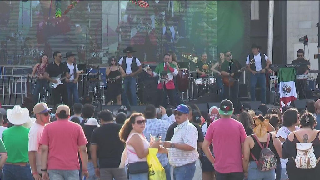 El Grito Chicago returns after last year's cancellation during Operation Midway Blitz