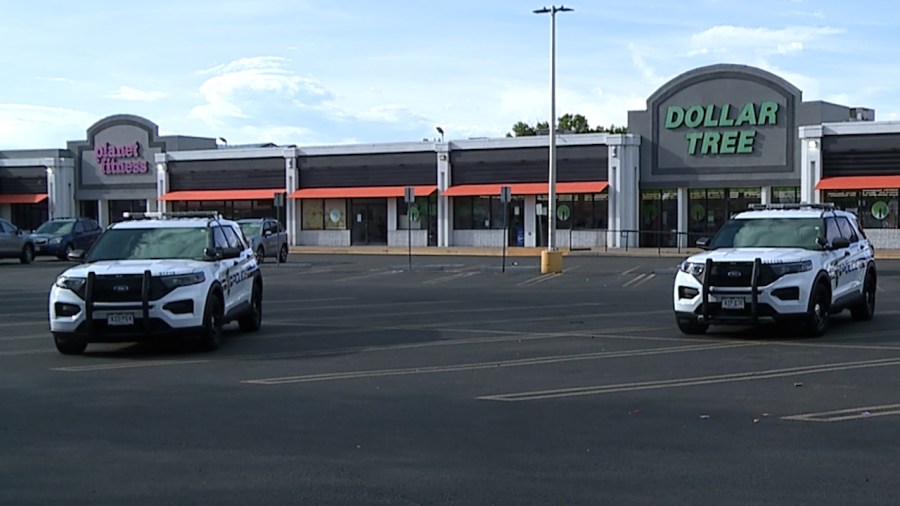 Juvenile shot during altercation in Longmont shopping center parking lot
