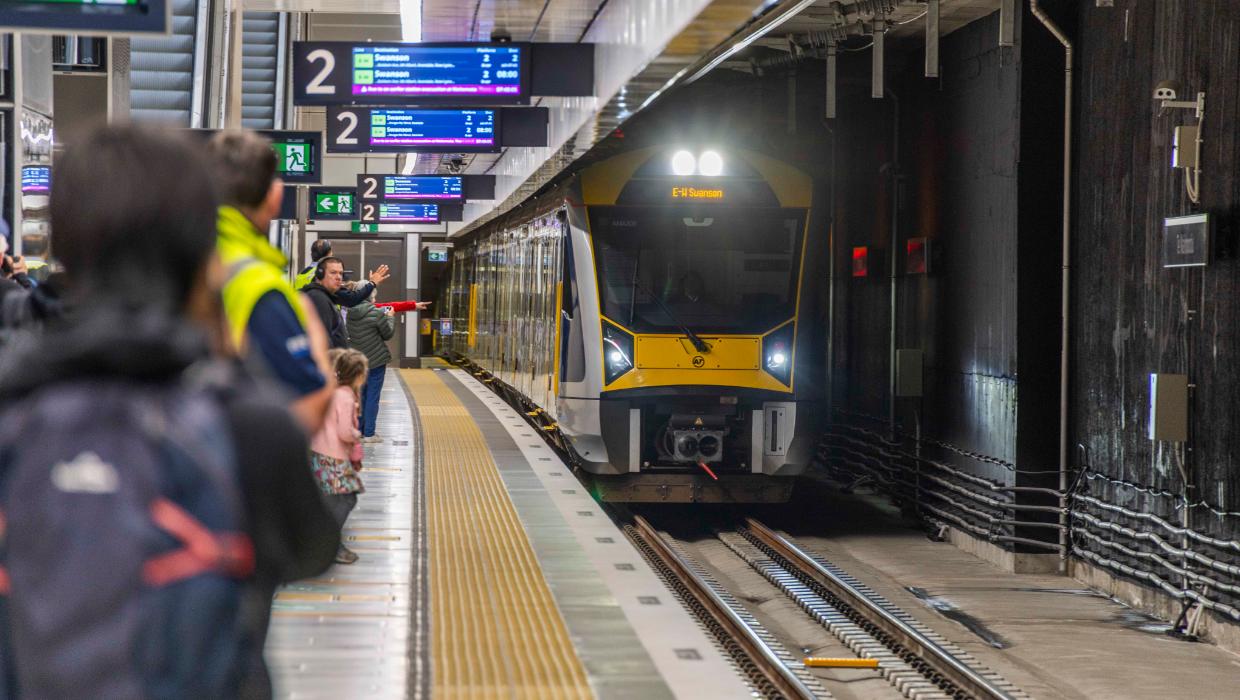 CRL Opening: It’s the first weekday morning rush - and we’re having a race
