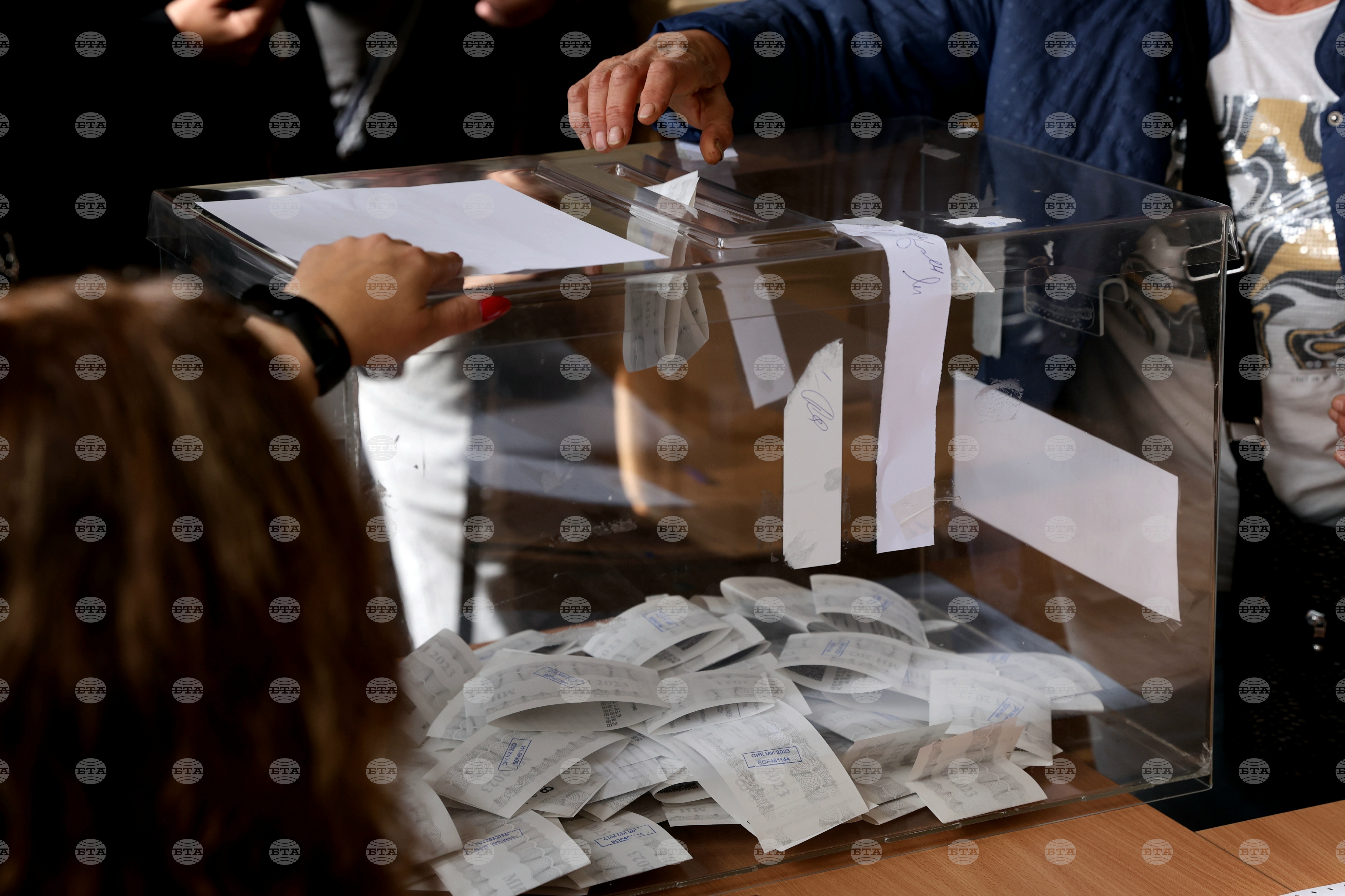Eight Parties and 20 Nomination Committees Register for Presidential Elections