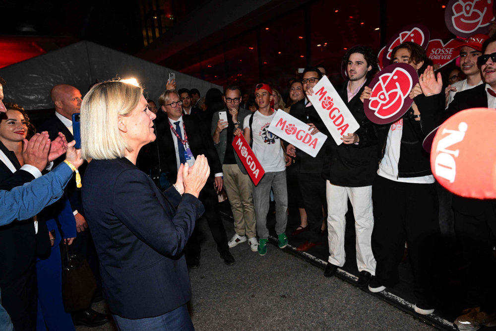 Poll shows narrow lead for Sweden’s red-green bloc