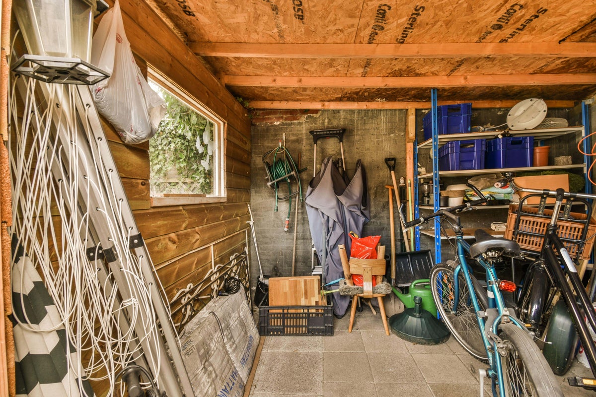 Ways to declutter your garden shed for autumn