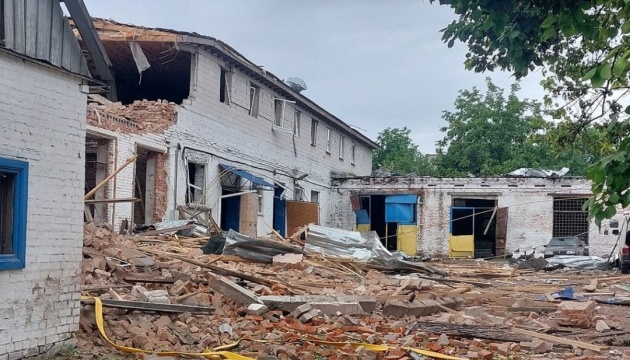 Russian forces attack warehouses in Pryluky, killing three and injuring seven