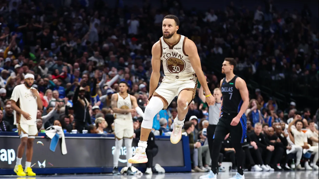 Warriors predicted to part ways with $366M elite two-way forward, ending duo with Steph Curry