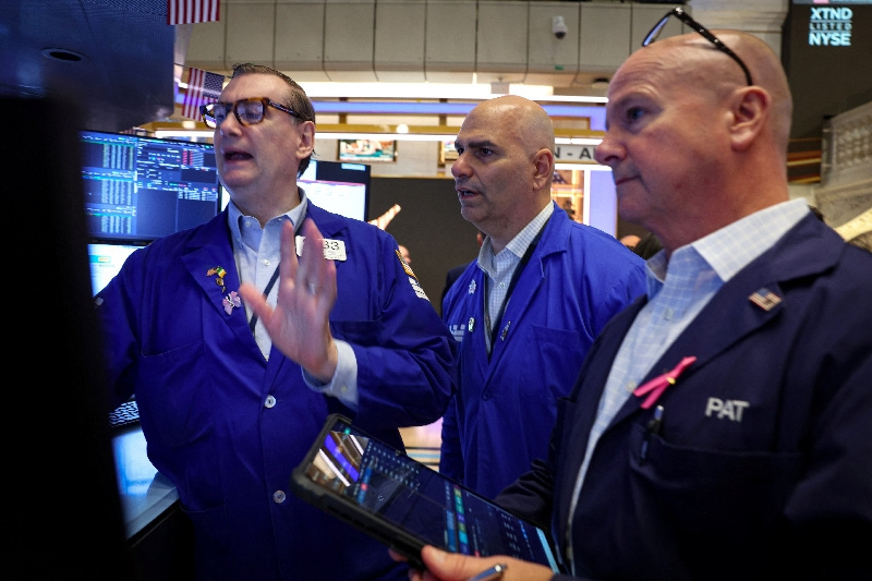 Analysis-Defense, space firms turn to SPACs as investor appetite soars