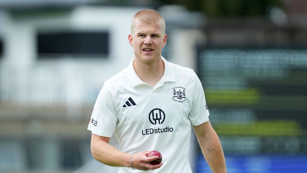 Gloucestershire seamer Charlesworth to retire because of injury