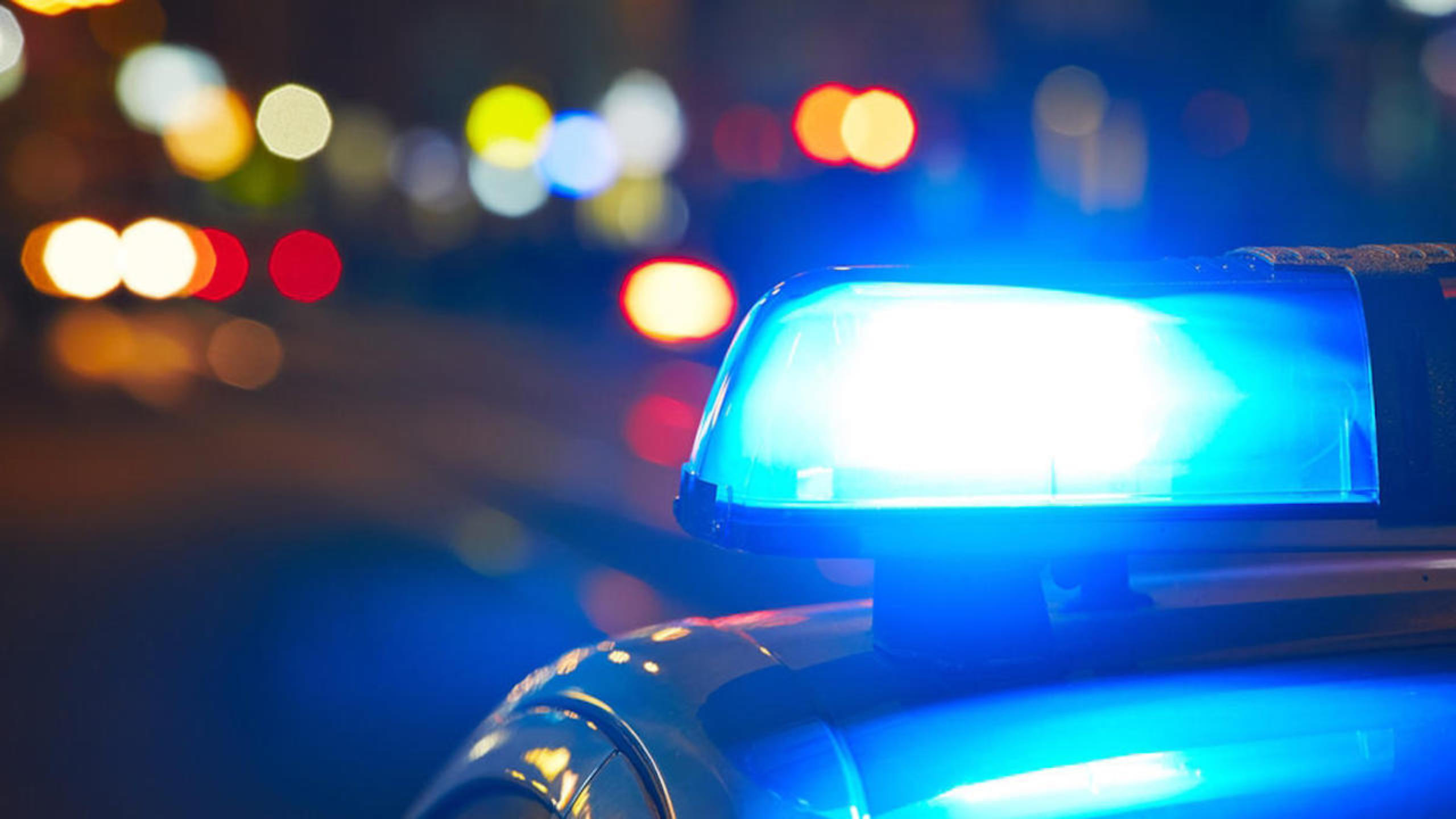 Fleeing driver dead after jumping from I-495 overpass in Montgomery County, police say