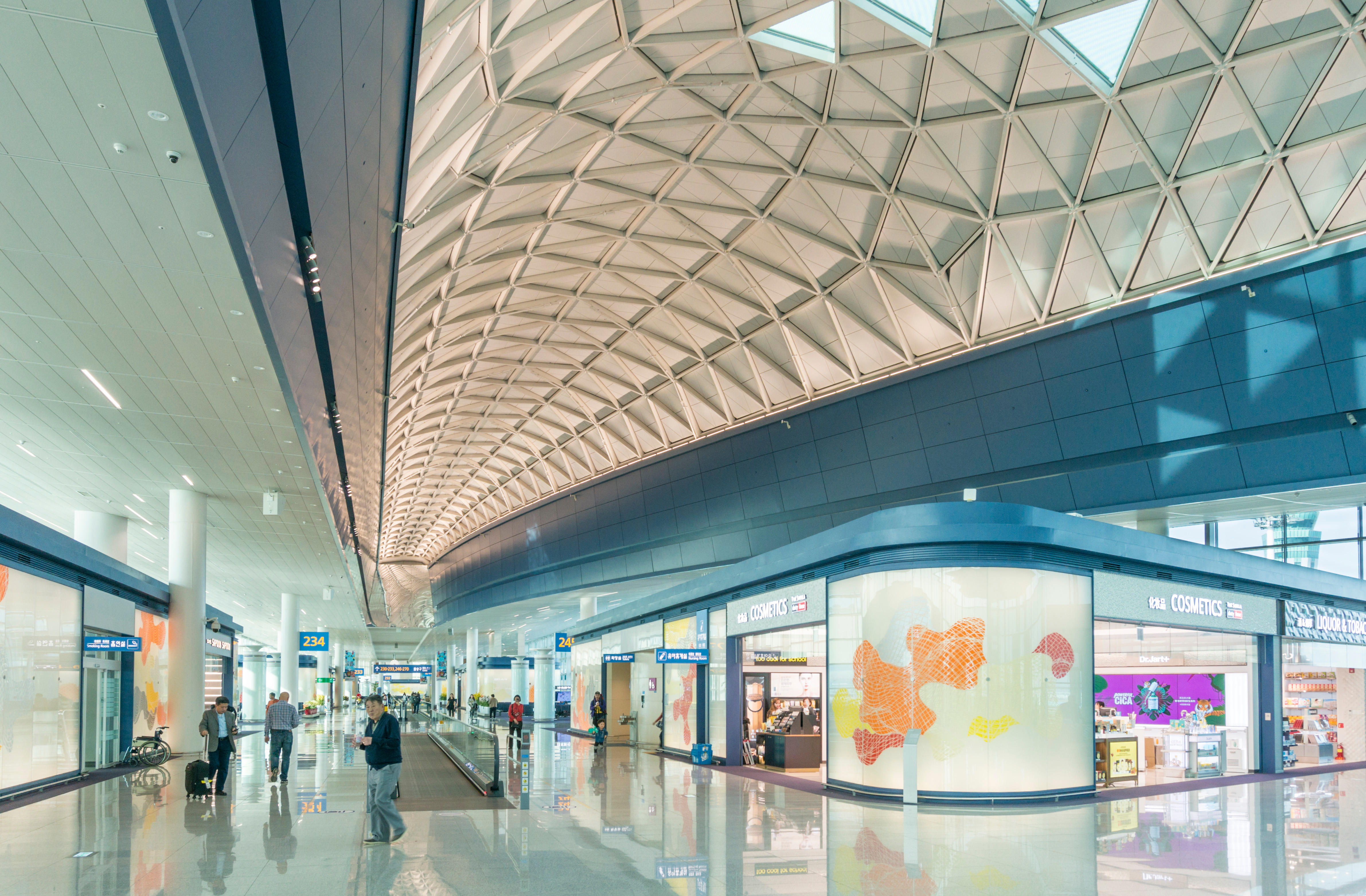 Enormous airport with vertical gardens and waterfalls to become the ‘world’s busiest’ – as Heathrow moves UP to No.2