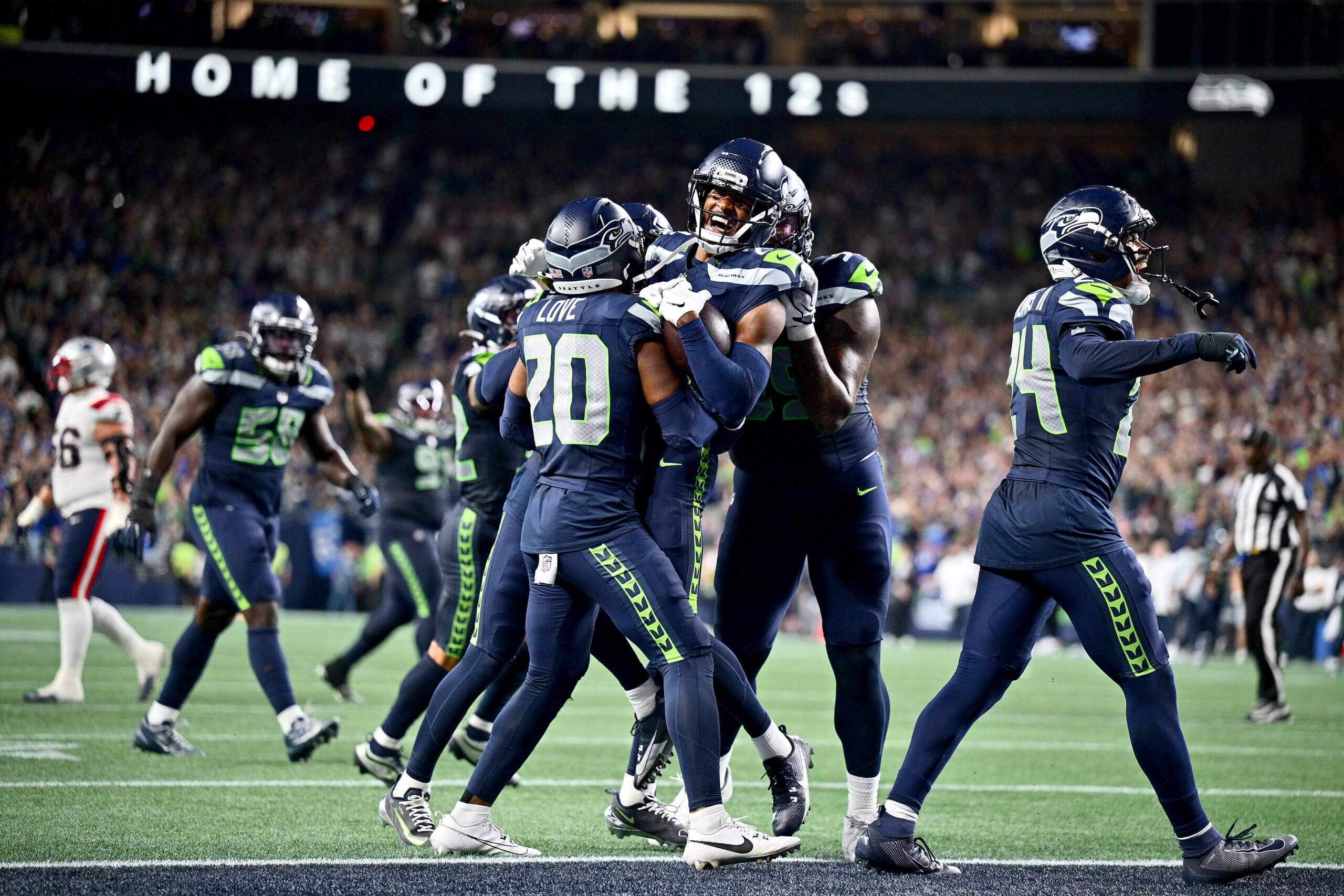 Seahawks' new-look secondary aced first test — and it could only get better
