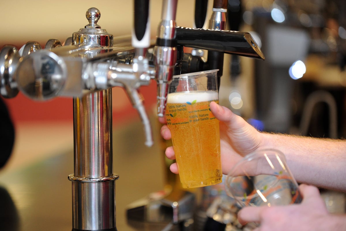 Ministers reject calls to water down pub industry regulation